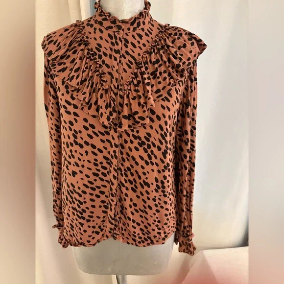 ZARA Animal Print Ruffle Blouse Blush Long Sleeve Button-Up Sz Small - Picture 7 of 13
